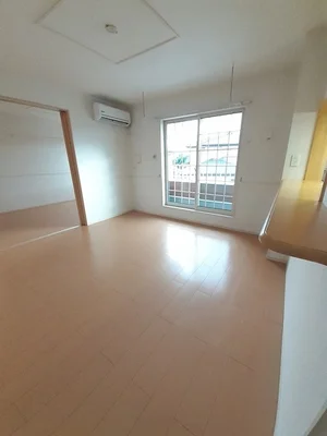 のマンスリーマンション・ウィークリーマンション「ＡＱＵＡ　ＧＵＬＬＹ　Ⅰ 201・洋室(No.1312353)」メイン画像