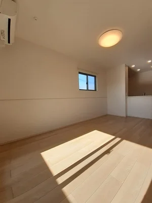 のマンスリーマンション・ウィークリーマンション「ＡｈｅａｄＢｅａｃｈＺｅｎ　Ａ 201・洋室(No.1312355)」メイン画像