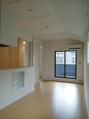 のマンスリーマンション・ウィークリーマンション「アベイユ山手 201・洋室(No.1312374)」メイン画像