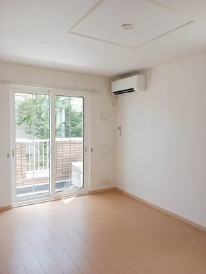 のマンスリーマンション・ウィークリーマンション「ジョヴァーネ 103・洋室(No.1312408)」メイン画像