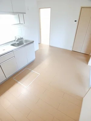 愛媛県のマンスリーマンション・ウィークリーマンション「イリーデ・カーサⅡ 101・DK(No.1312424)」メイン画像