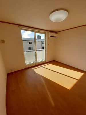 のマンスリーマンション・ウィークリーマンション「ネネムの森　Ａ棟 201・洋室(No.1312447)」メイン画像