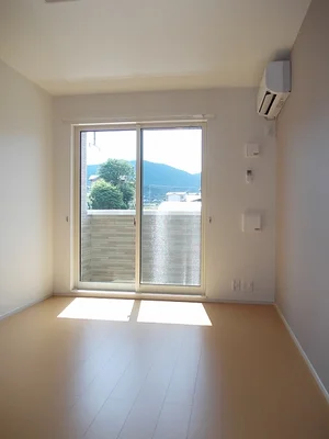 のマンスリーマンション・ウィークリーマンション「グラードⅡ 102・洋室(No.1312660)」メイン画像