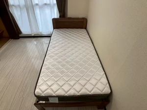 シングルベッド