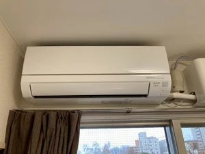 エアコン（冬季使用不可）