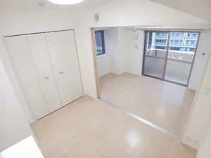 那覇市松尾（沖縄県）のマンスリーマンション・ウィークリーマンション「メゾン・ファミール開南 701・洋室(No.1313267)」メイン画像