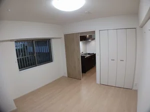 のマンスリーマンション・ウィークリーマンション「ゼファーひまわり 304・洋室(No.1313299)」メイン画像