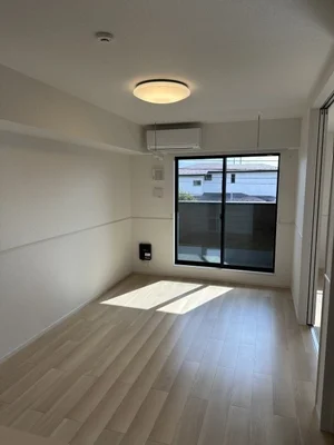 のマンスリーマンション・ウィークリーマンション「リバース・ガーデン 202・洋室(No.1313313)」メイン画像