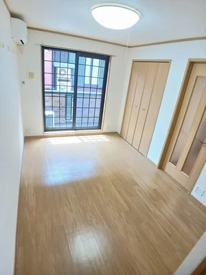 のマンスリーマンション・ウィークリーマンション「ノール　ヴィラージュ 102・洋室(No.1313419)」メイン画像