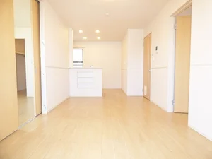 のマンスリーマンション・ウィークリーマンション「ブリック　フェアリーⅡ 201・洋室(No.1313469)」メイン画像