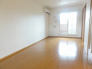 のマンスリーマンション・ウィークリーマンション「Ｌａｎｇ　ｒａｖｉｎ 202・洋室(No.1313548)」メイン画像