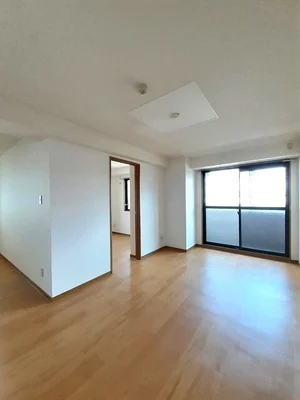 のマンスリーマンション・ウィークリーマンション「アメニティ屋島 301・洋室(No.1313557)」メイン画像