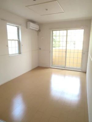 大分県立芸術文化短期大学周辺のマンスリーマンション・ウィークリーマンション「グランデ　アクア　ヴィラＤ 103・洋室(No.1313698)」メイン画像