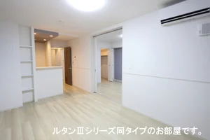 のマンスリーマンション・ウィークリーマンション「フラワーハイツ弐番館 305・洋室(No.1313731)」メイン画像