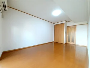 東筑紫短期大学周辺のマンスリーマンション・ウィークリーマンション「セトル．イン鳳 303・洋室(No.1313865)」メイン画像