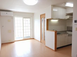 亀山駅（三重県）のマンスリーマンション・ウィークリーマンション「ドゥメゾンＢ 103・洋室(No.1313871)」メイン画像