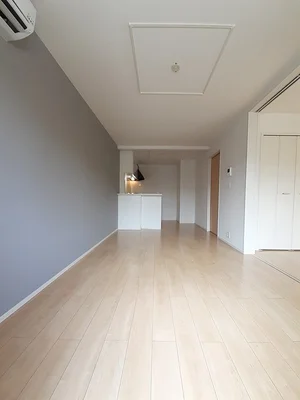 のマンスリーマンション・ウィークリーマンション「シームリー・ノース 202・洋室(No.1313903)」メイン画像