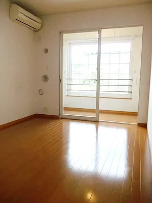 のマンスリーマンション・ウィークリーマンション「メゾン　サンパティックⅡ 102・洋室(No.1313955)」メイン画像