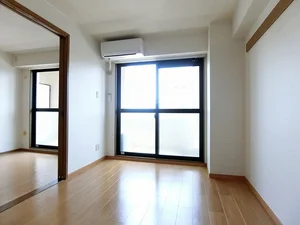 のマンスリーマンション・ウィークリーマンション「クリスタルガーデンⅠ 206・洋室(No.1314097)」メイン画像