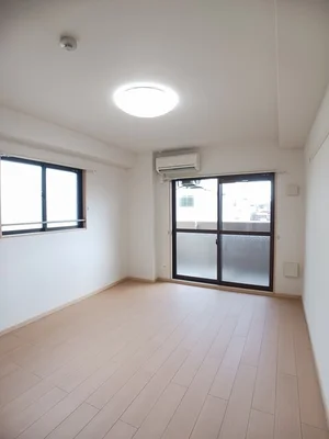 のマンスリーマンション・ウィークリーマンション「アルカンシェル 201・洋室(No.1314183)」メイン画像