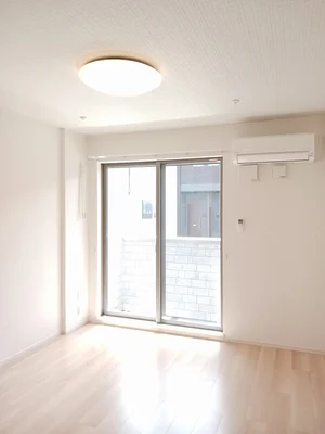 のマンスリーマンション・ウィークリーマンション「エトワール・イリゼ　Ａ 102・洋室(No.1314285)」メイン画像