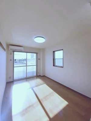 のマンスリーマンション・ウィークリーマンション「ジョイフル　井上 204・洋室(No.1314321)」メイン画像