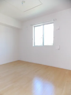 のマンスリーマンション・ウィークリーマンション「ＰＬＡＩＳＩＲ　Ｓｉ　Ⅰ 102・洋室(No.1314350)」メイン画像