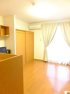 千葉県のレオパレスセンター船橋第２のマンスリーマンション・ウィークリーマンション「レオパレスマロンアルブル 205(No.1314441)」メイン画像