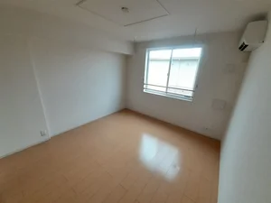 のマンスリーマンション・ウィークリーマンション「サンライズ・レジデンス　Ⅱ 203・洋室(No.1314734)」メイン画像