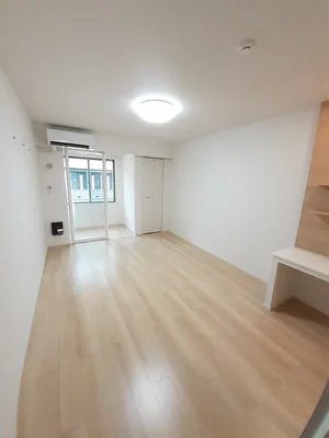 のマンスリーマンション・ウィークリーマンション「ルミナーレ　Ⅱ 103・洋室(No.1314796)」メイン画像