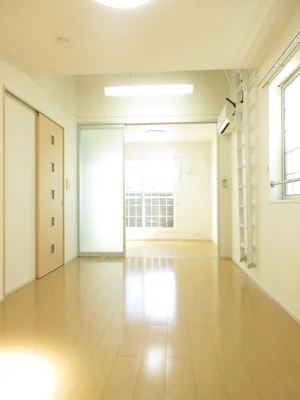 のマンスリーマンション・ウィークリーマンション「フラン　コリーヌ 201・洋室(No.1314846)」メイン画像