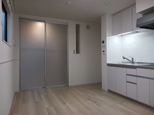 のマンスリーマンション・ウィークリーマンション「グランツ　南アルプス　Ⅲ 104・洋室(No.1314882)」メイン画像