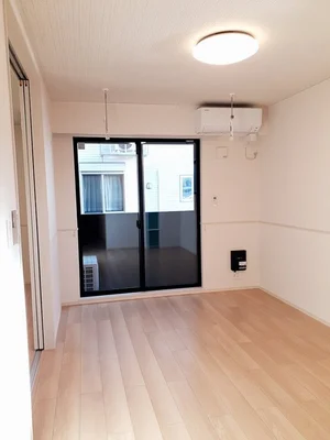 のマンスリーマンション・ウィークリーマンション「ブローテＢ 103・洋室(No.1314978)」メイン画像