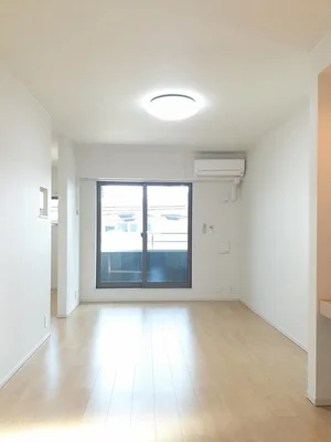 のマンスリーマンション・ウィークリーマンション「ブローテⅠ 201・洋室(No.1315048)」メイン画像