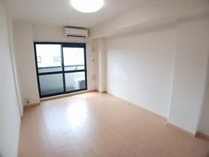 華頂短期大学周辺のマンスリーマンション・ウィークリーマンション「アベニール・ポルト 302・洋室(No.1315061)」メイン画像