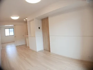 のマンスリーマンション・ウィークリーマンション「カプリスコート　クロスⅡ 202・洋室(No.1315101)」メイン画像