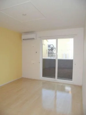 のマンスリーマンション・ウィークリーマンション「ストーンズ　黒瀬　Ｂ 103・洋室(No.1315218)」メイン画像