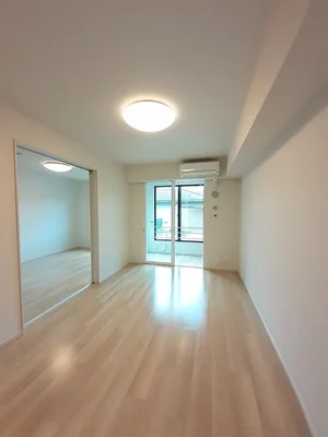 のマンスリーマンション・ウィークリーマンション「ストーンズ黒瀬ｏｚⅠ 103・洋室(No.1315285)」メイン画像