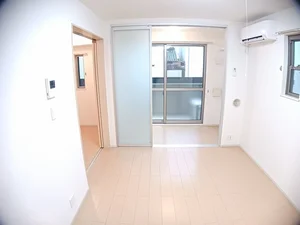 のマンスリーマンション・ウィークリーマンション「ペニー・レイン 103・洋室(No.1315442)」メイン画像