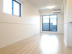 のマンスリーマンション・ウィークリーマンション「アル　アイン　Ⅱ 205・洋室(No.1315551)」メイン画像