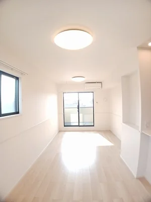 のマンスリーマンション・ウィークリーマンション「ヒカルサ境港外江町イーストⅡ 204・洋室(No.1315555)」メイン画像