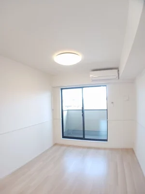 のマンスリーマンション・ウィークリーマンション「ヒカルサ境港外江町イーストⅡ 204・洋室(No.1315555)」メイン画像