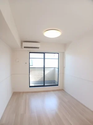 境港市のマンスリーマンション・ウィークリーマンション「ヒカルサ境港外江町イーストⅡ 201・洋室(No.1315556)」メイン画像