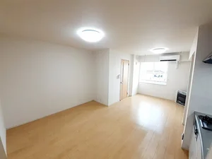 のマンスリーマンション・ウィークリーマンション「メゾンド　ソレイユⅢ 103・洋室(No.1315611)」メイン画像