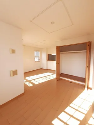 のマンスリーマンション・ウィークリーマンション「ＳｏｕｔｈＳｕｎＦｌｏｗｅｒ 201・洋室(No.1315712)」メイン画像