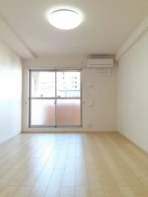 のマンスリーマンション・ウィークリーマンション「カーサ　オリエンターレ 305・洋室(No.1315730)」メイン画像