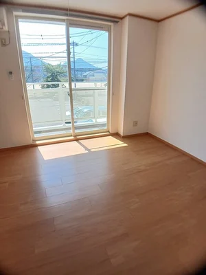 坂出市のマンスリーマンション・ウィークリーマンション「シャン・ミリューⅡＣ 202・洋室(No.1315754)」メイン画像