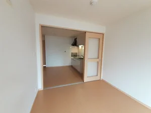 のマンスリーマンション・ウィークリーマンション「カーサ　ステラ 105・洋室(No.1315761)」メイン画像