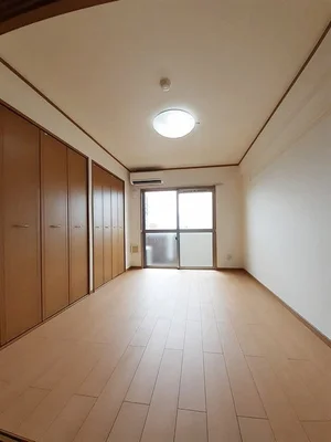 のマンスリーマンション・ウィークリーマンション「レルベ保田窪 605・洋室(No.1315855)」メイン画像