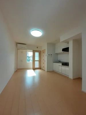 のマンスリーマンション・ウィークリーマンション「こすもす加賀野 102・洋室(No.1316155)」メイン画像